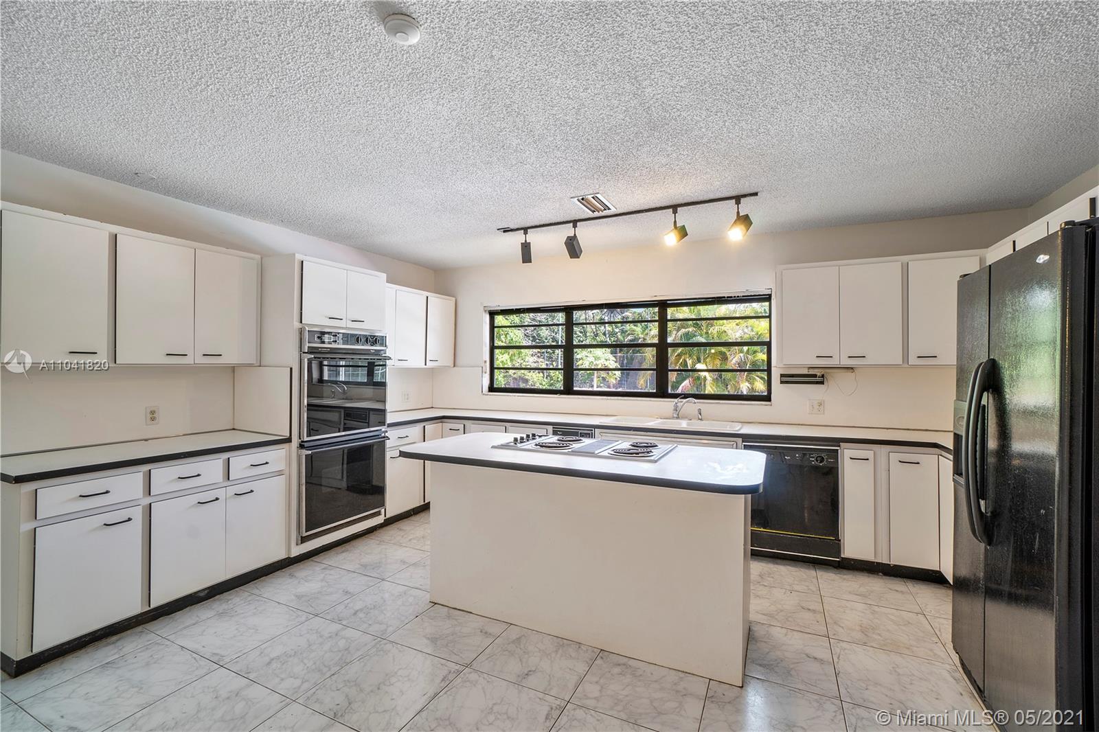 6445 Southwest 129th Terrace Pinecrest, FL 33156 - Photo 13 of 54