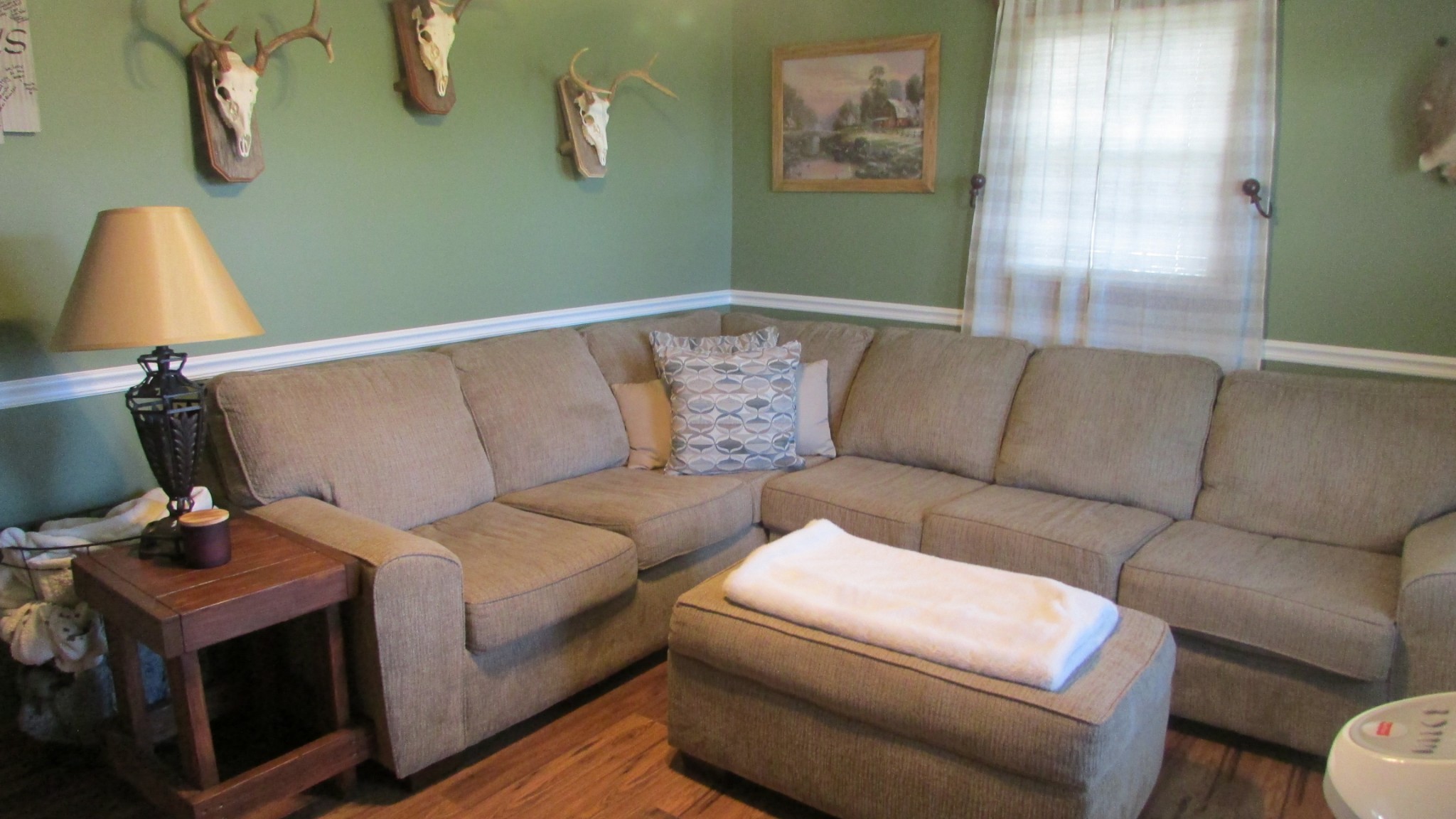 3455 Gimlet Road Lawrenceburg, TN 38464 - Photo 4 of 28 a living room with furniture and a lamp