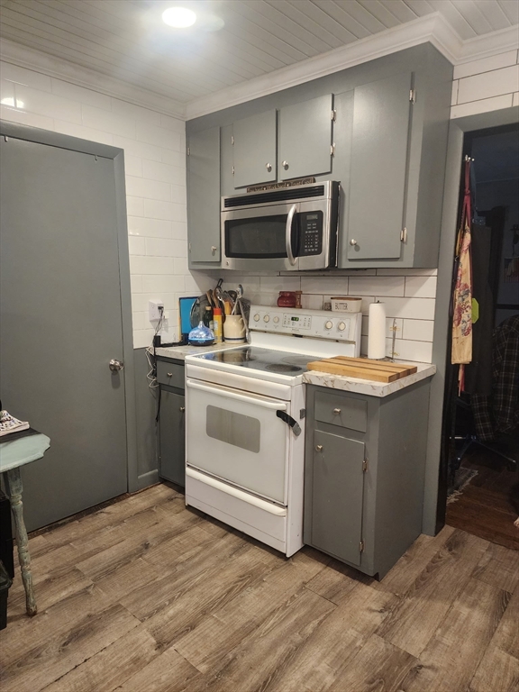 47 Keith Street Springfield, MA 01108 - Photo 6 of 18