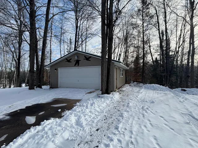 $639,000 | 15744 Double B Lane, Mountain, WI 54149