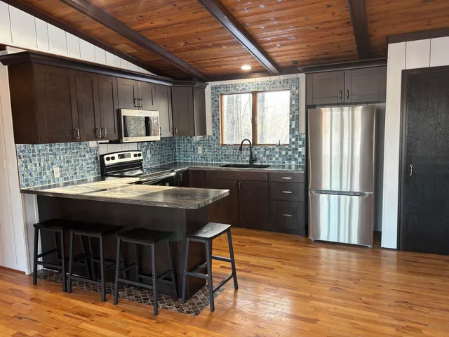 $639,000 | 15744 Double B Lane, Mountain, WI 54149