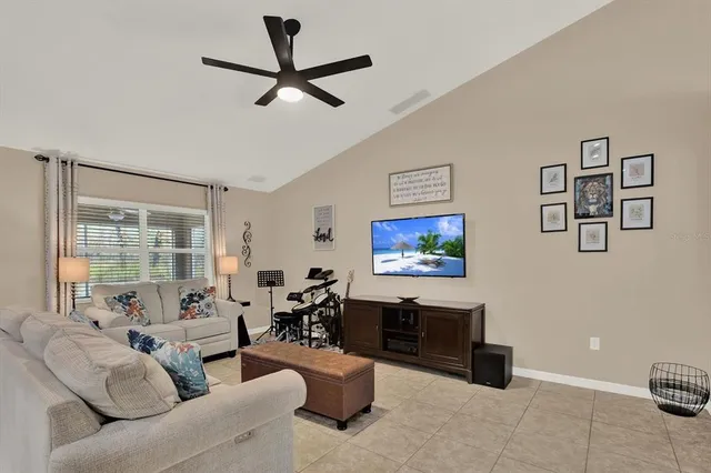 $355,000 | 16374 Mantle Road, Weeki Wachee, FL 34614