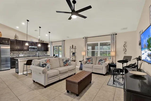 $355,000 | 16374 Mantle Road, Weeki Wachee, FL 34614