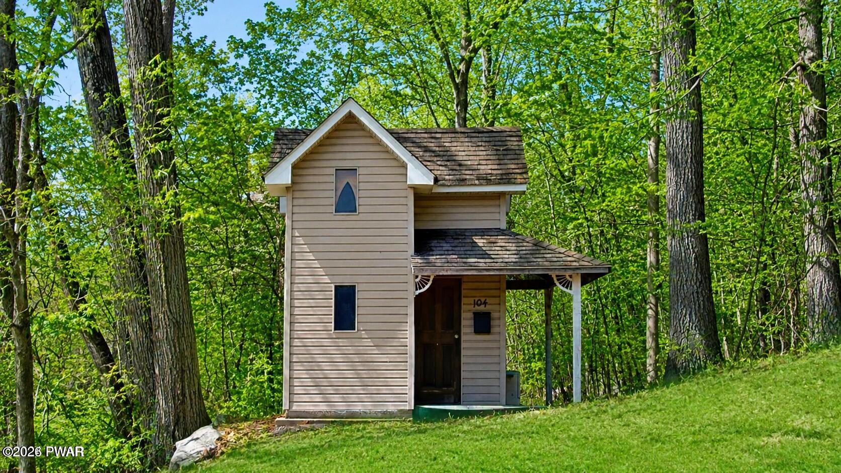 104 Masthope Plank Road Lackawaxen, PA 18435 - Photo 17 of 189