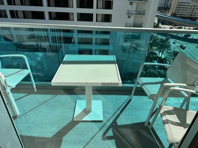 $2,450 | 4001 South Ocean Drive, Unit 10D, Hollywood, FL 33019