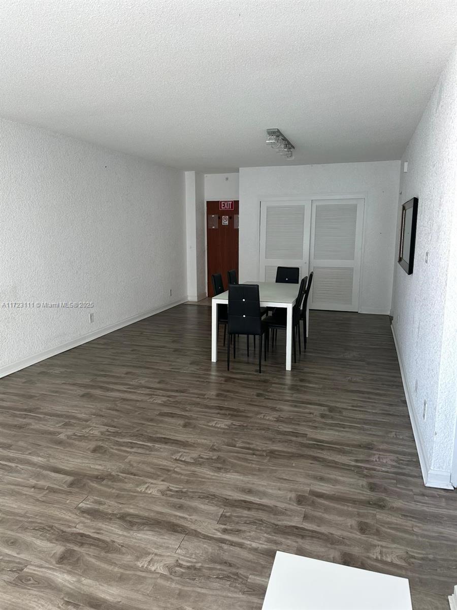 4001 South Ocean Drive, Unit 10D Hollywood, FL 33019 - Photo 8 of 28 a view of a dining room with furniture