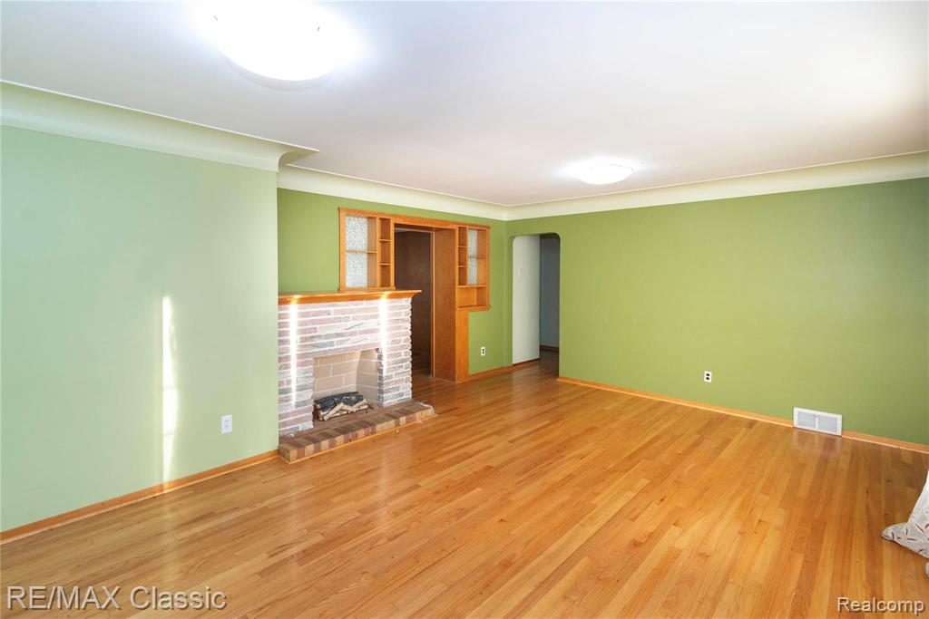 1354 North Gulley Road Dearborn, MI 48128 - Photo 42 of 44