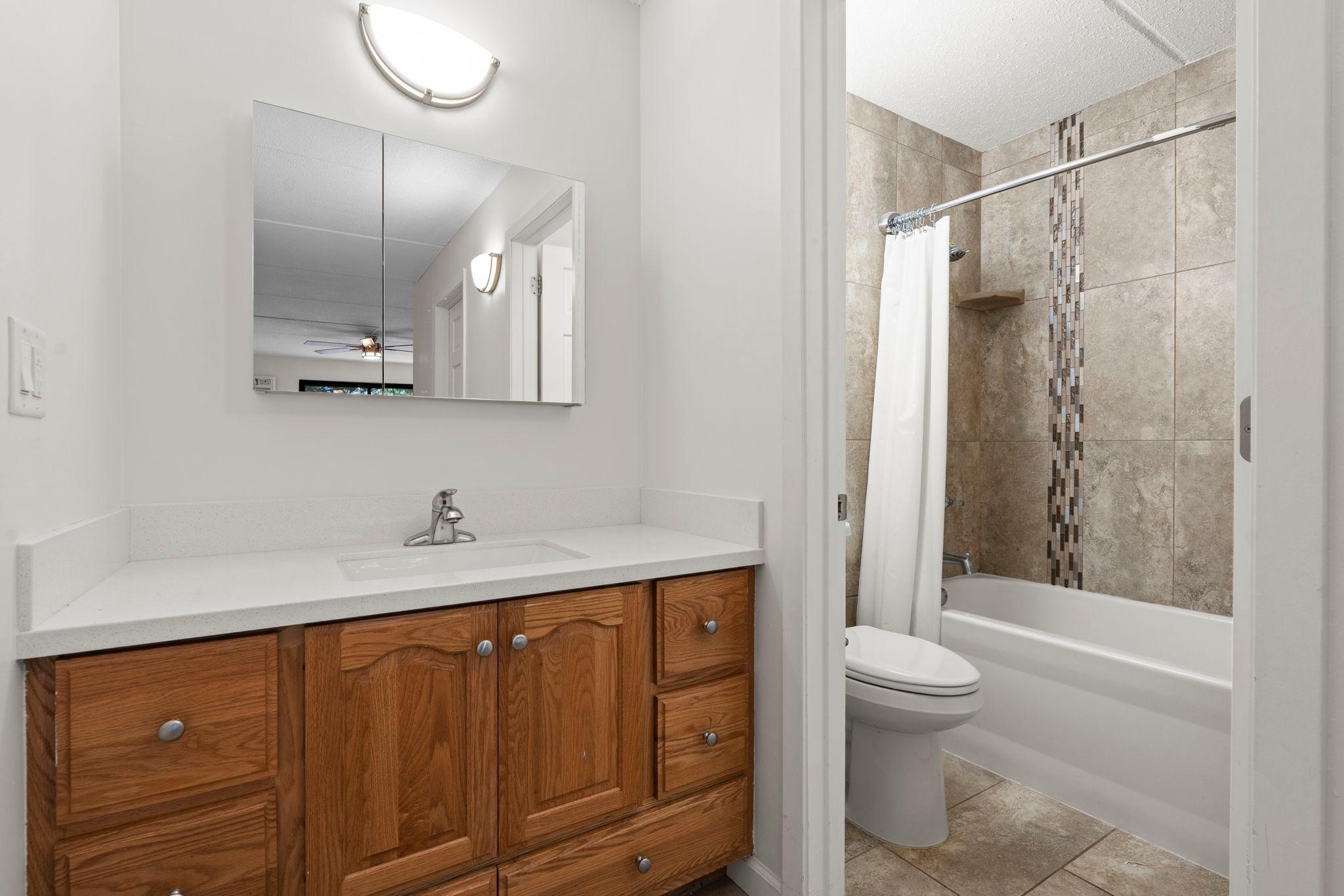 10411 Cedar Lake Road, Unit 419 Minnetonka, MN 55305 - Photo 15 of 58