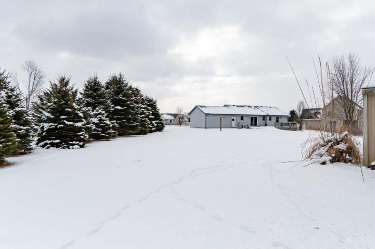 53202 Ridgeview Circle Paw Paw, MI 49079 - Photo 23 of 28 Big Area
