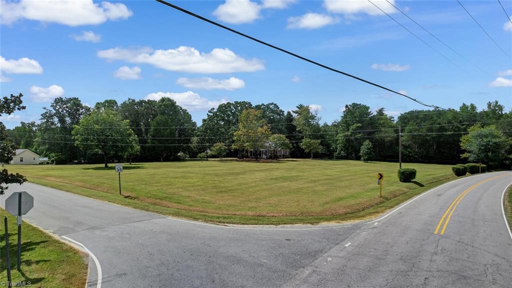 124 Wimbish Road Eden, NC 27288 - Photo 3 of 43 Gallery Image 3