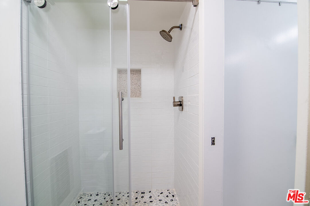 8701 Delgany Avenue, Unit 208 Playa del Rey, CA 90293 - Photo 26 of 38