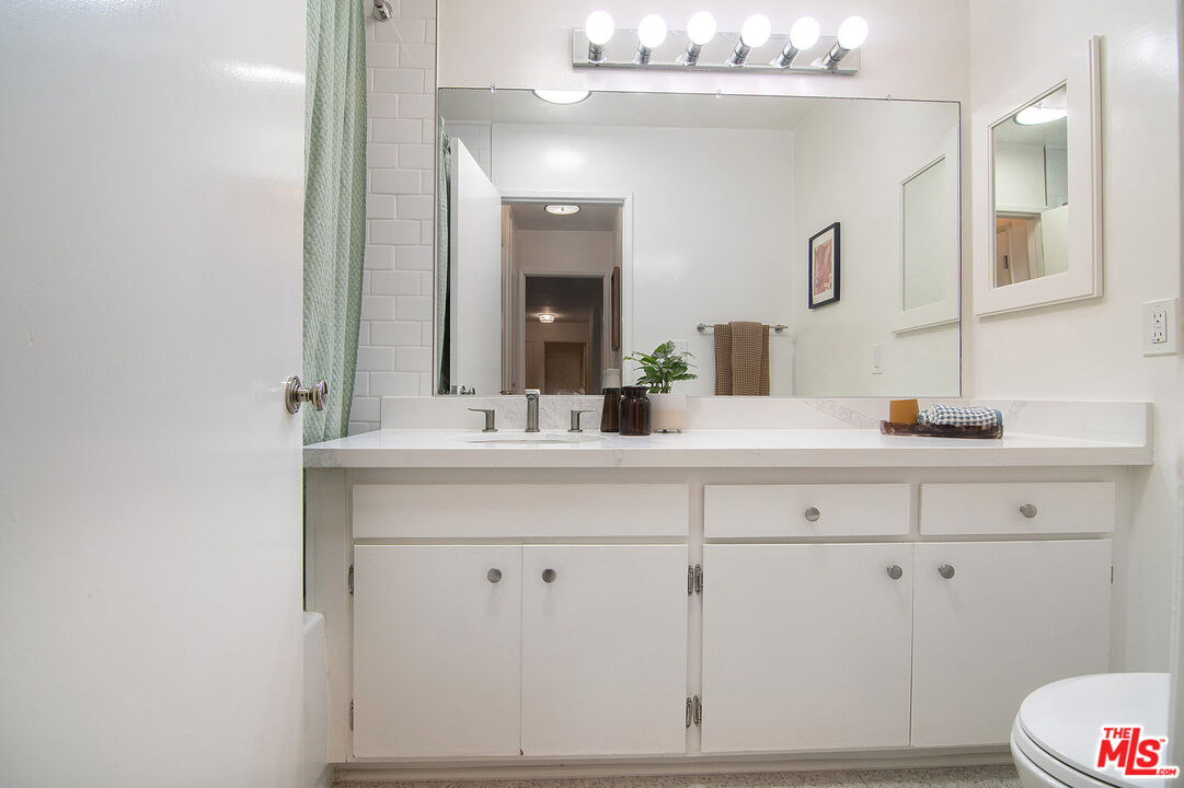 8701 Delgany Avenue, Unit 208 Playa del Rey, CA 90293 - Photo 30 of 38