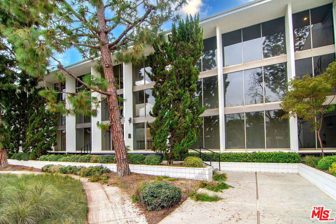 8701 Delgany Avenue, Unit 208 Playa del Rey, CA 90293 - Photo 36 of 38