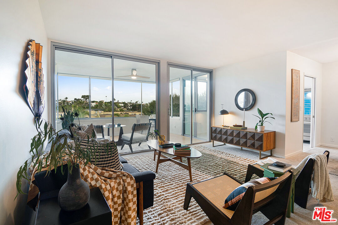 8701 Delgany Avenue, Unit 208 Playa del Rey, CA 90293 - Photo 9 of 38