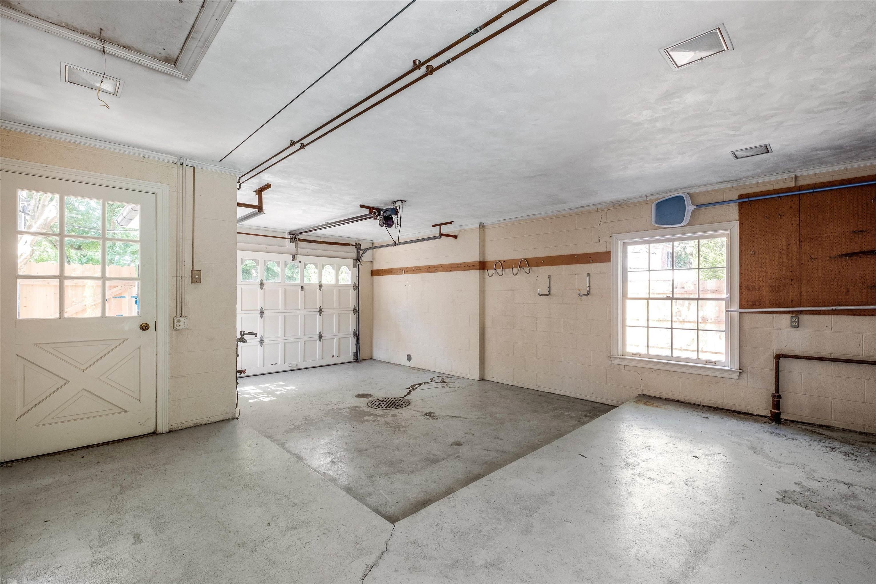 382 Provencal Road Grosse Pointe, MI 48236 - Photo 78 of 95 Garage