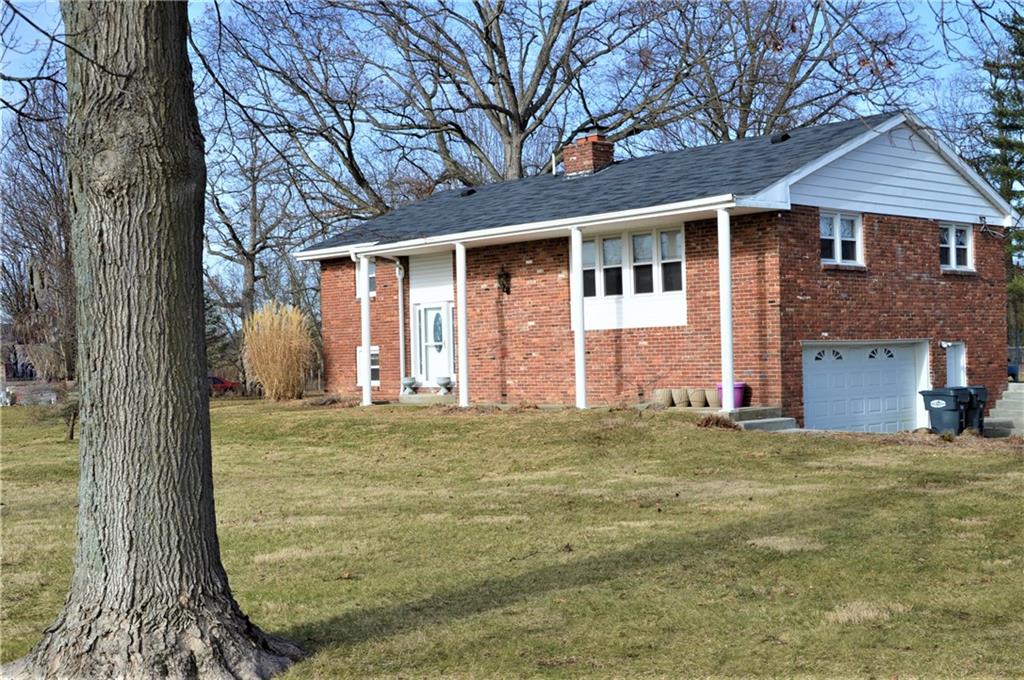 7000 West Cornbread Road Yorktown, IN 47396 - Photo 3 of 21