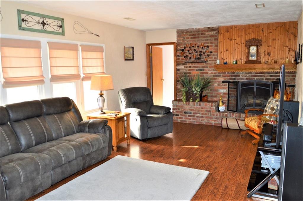 7000 West Cornbread Road Yorktown, IN 47396 - Photo 4 of 21