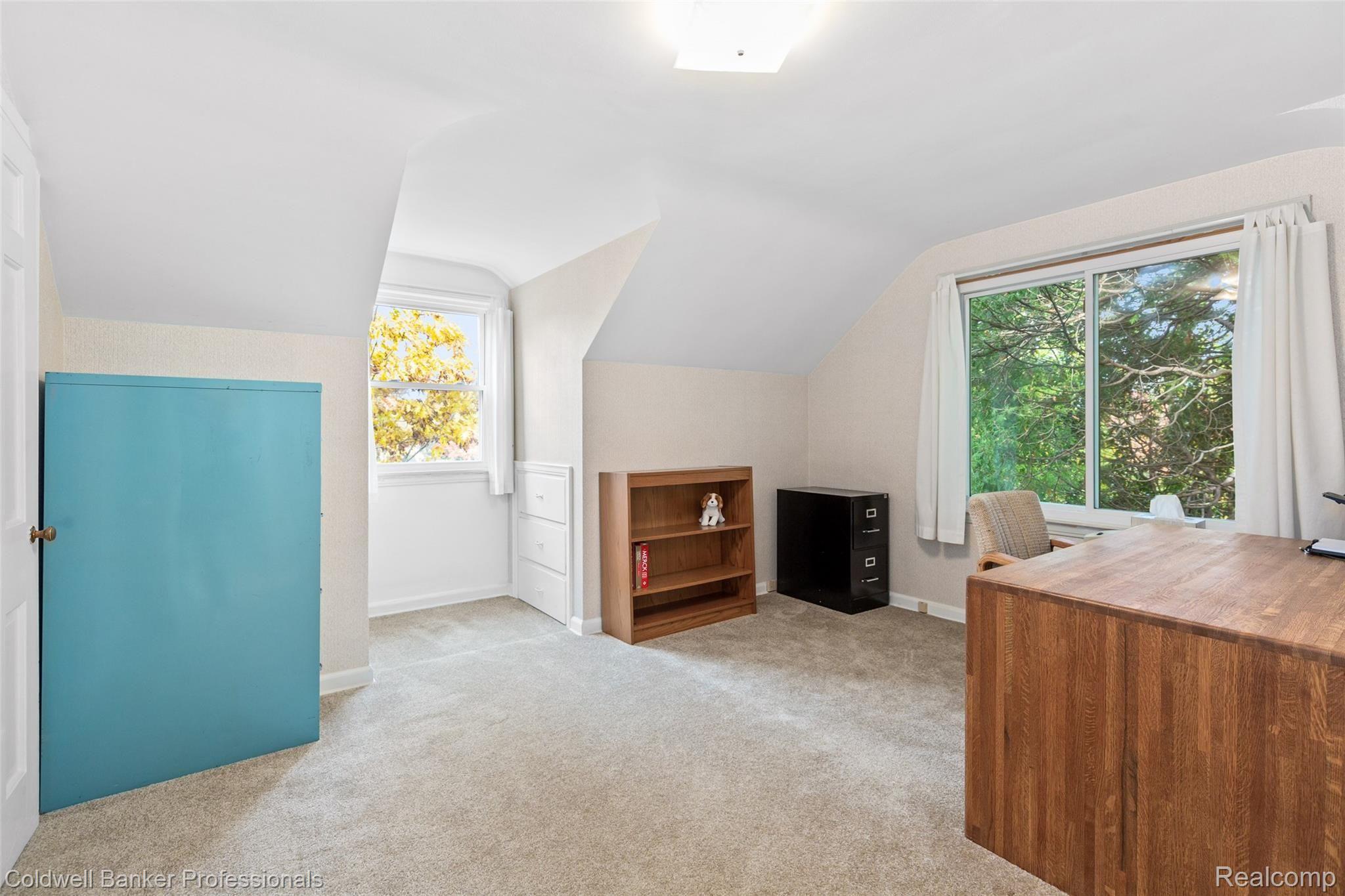 2321 West Wattles Road Troy, MI 48098 - Photo 22 of 45 Bedroom 2.jpg