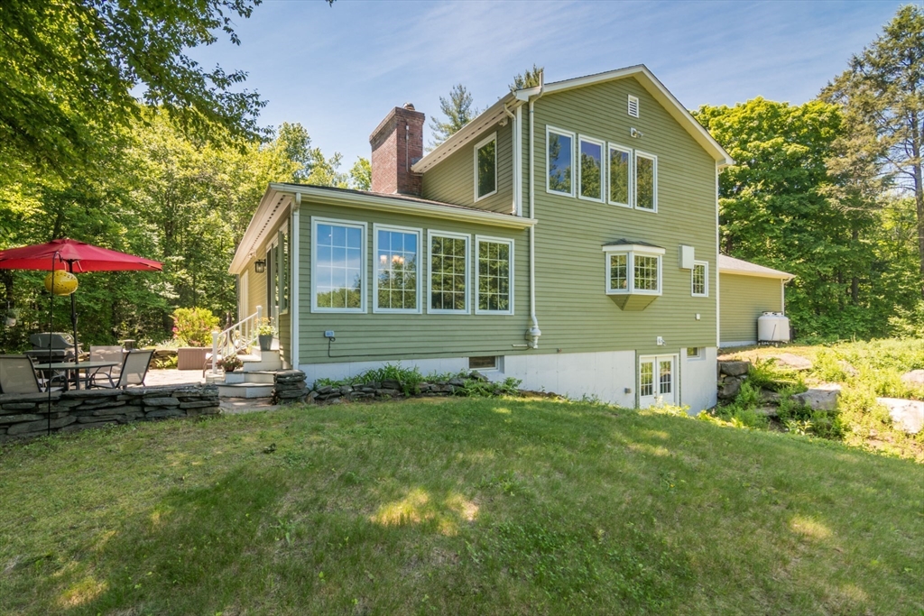 26 Briar Hill Road Williamsburg, MA 01096 - Photo 3 of 41