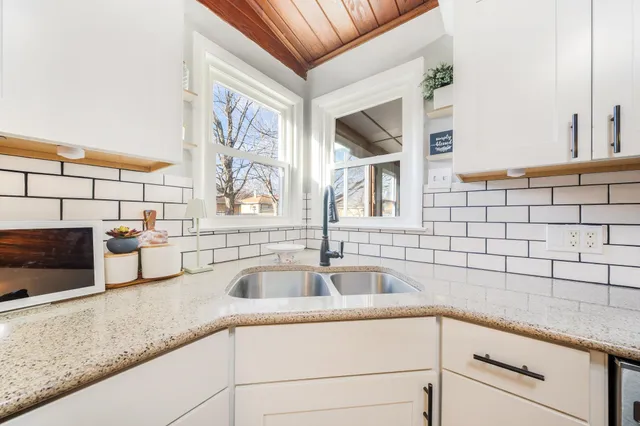 $290,000 | 818 West Marquette Street, Appleton, WI 54914