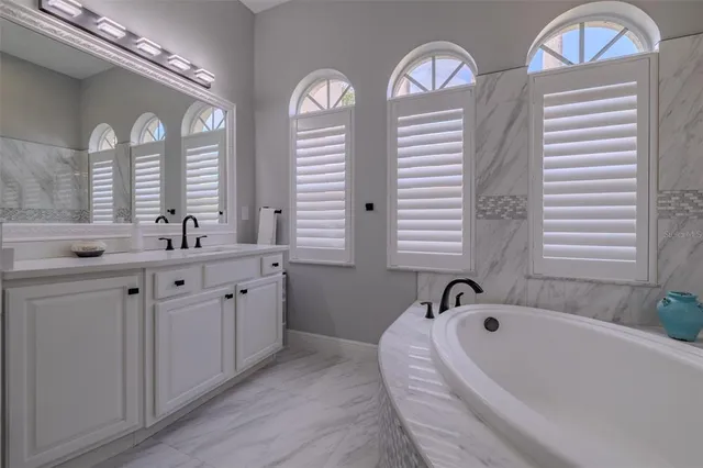 $800,000 | 10537 Martinique Isle Drive, Tampa, FL 33647