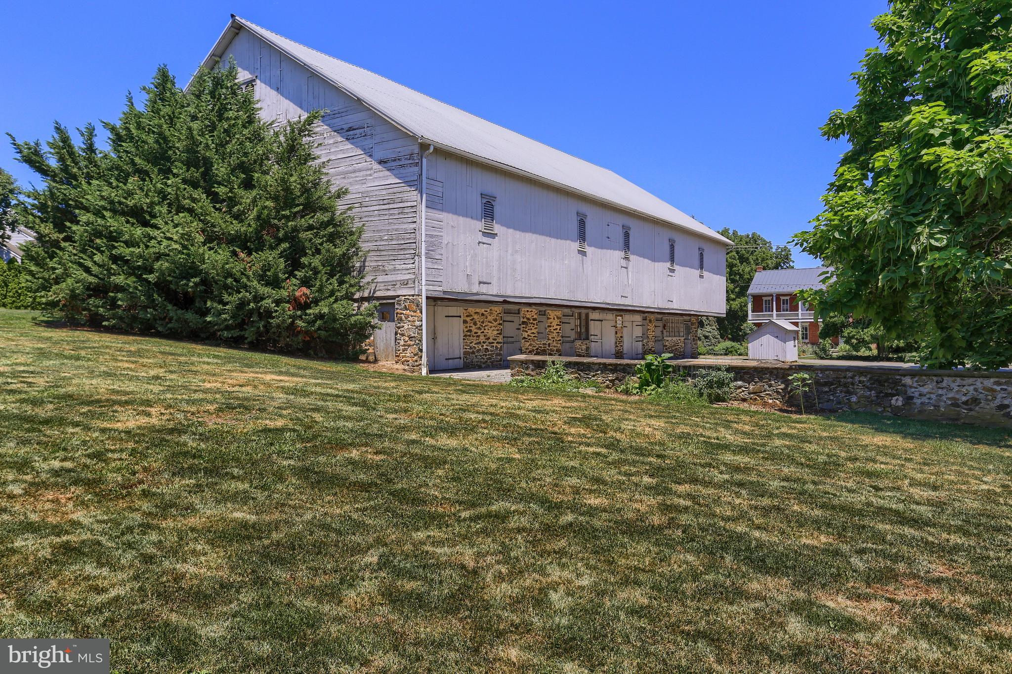 761 Sylvan Road Lancaster, PA 17601 - Photo 1 of 38 Gallery Image 1