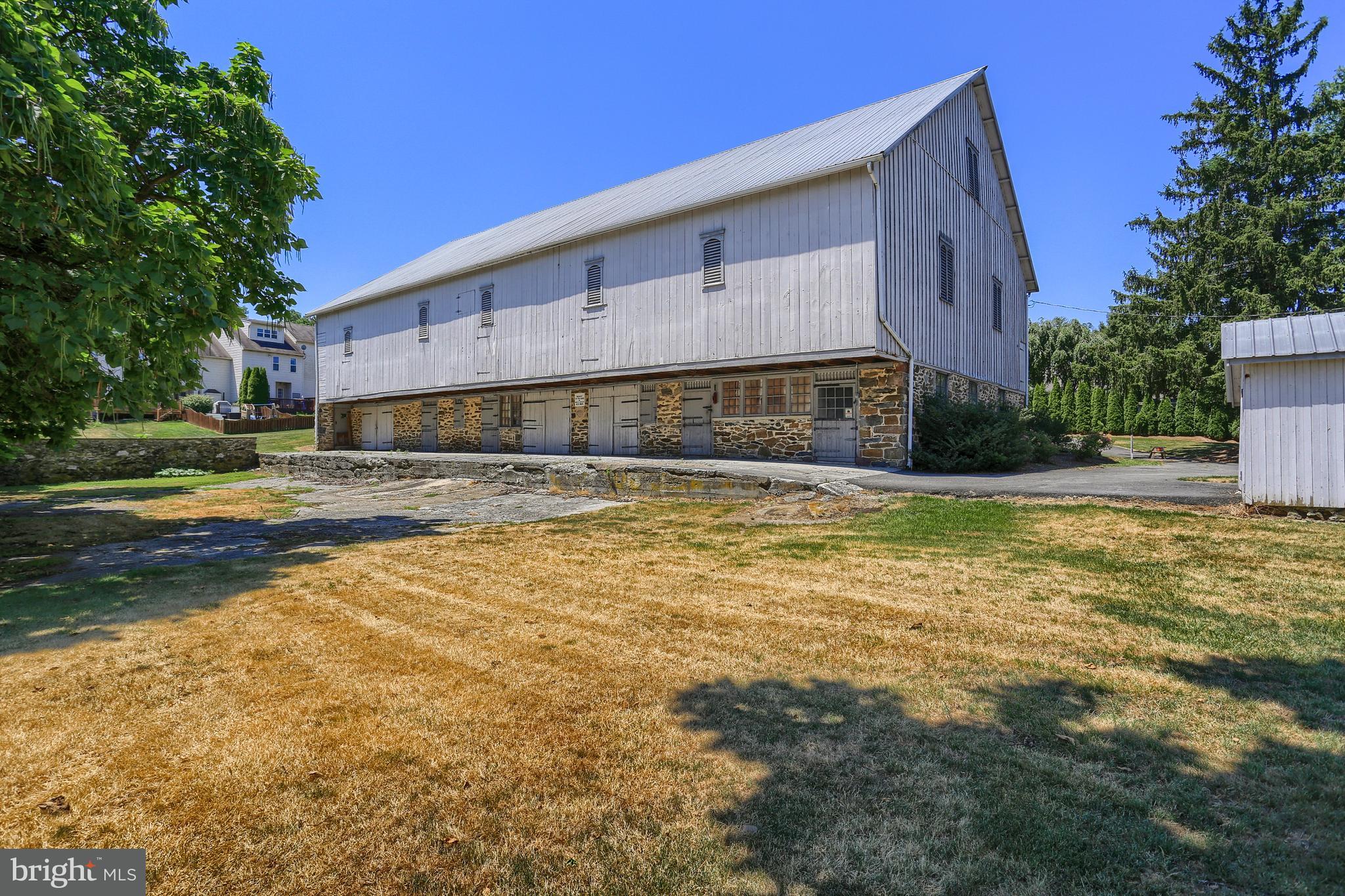 761 Sylvan Road Lancaster, PA 17601 - Photo 2 of 38 Gallery Image 2