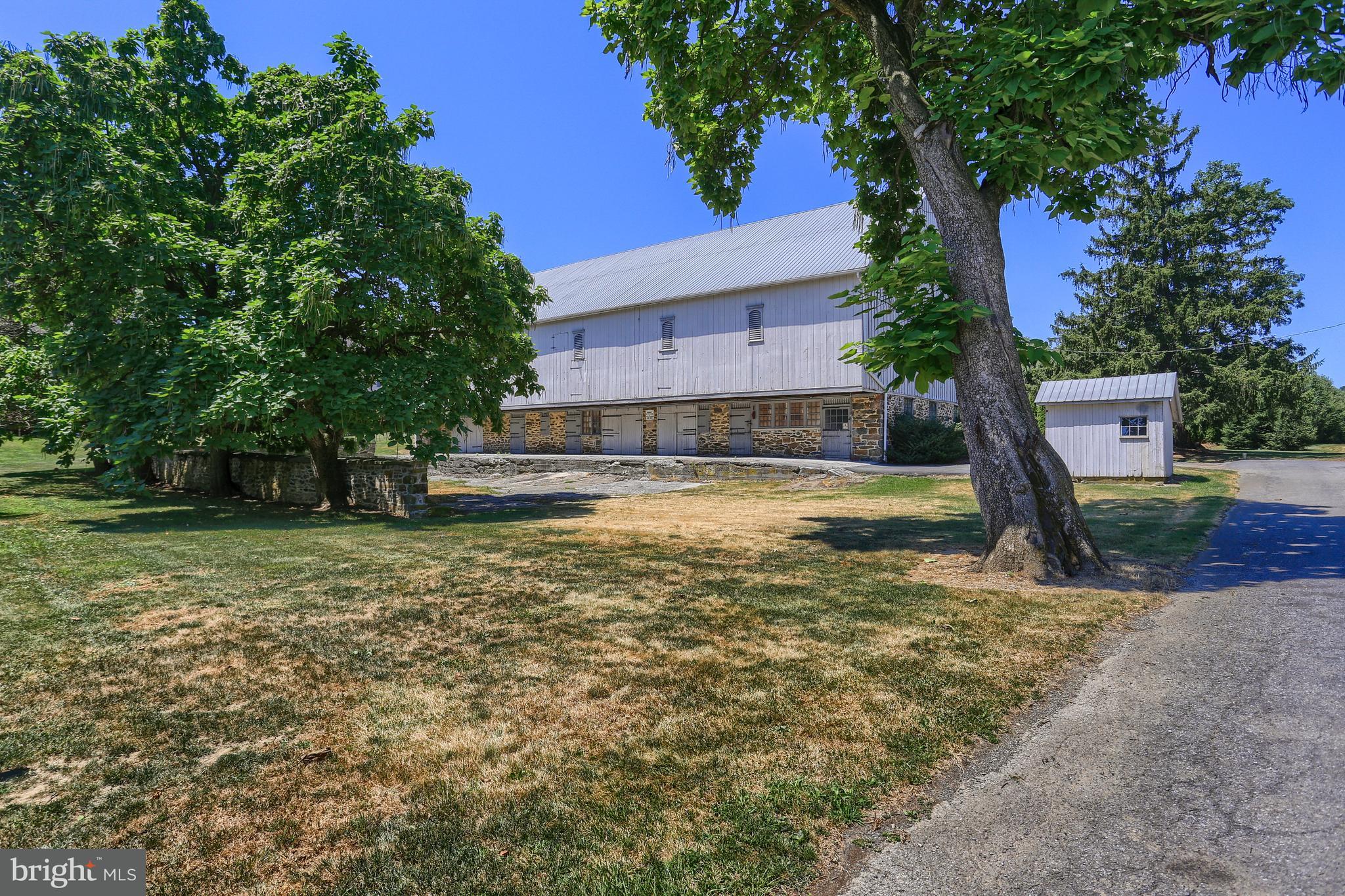 761 Sylvan Road Lancaster, PA 17601 - Photo 3 of 38 Gallery Image 3