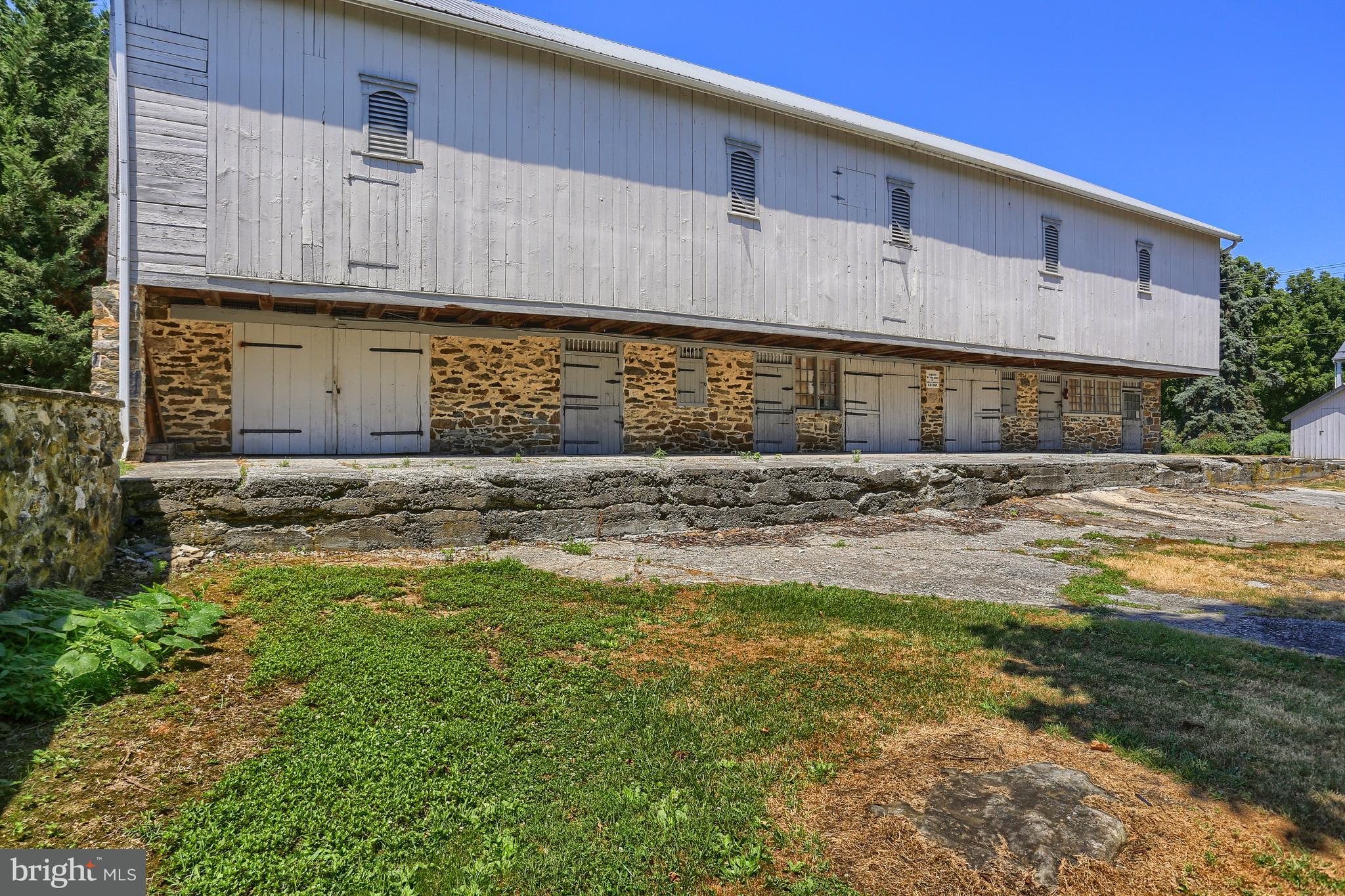 761 Sylvan Road Lancaster, PA 17601 - Photo 7 of 38 Gallery Image 7