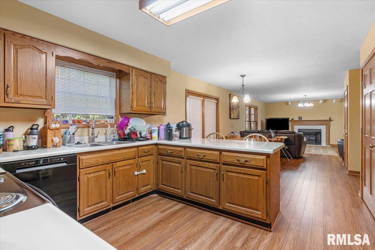 8033 Wilson Terrace Springfield, IL 62712 - Photo 11 of 39