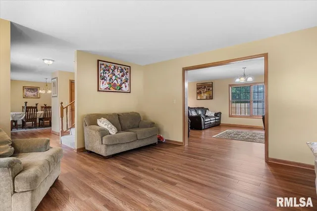 $390,000 | 8033 Wilson Terrace, Springfield, IL 62712