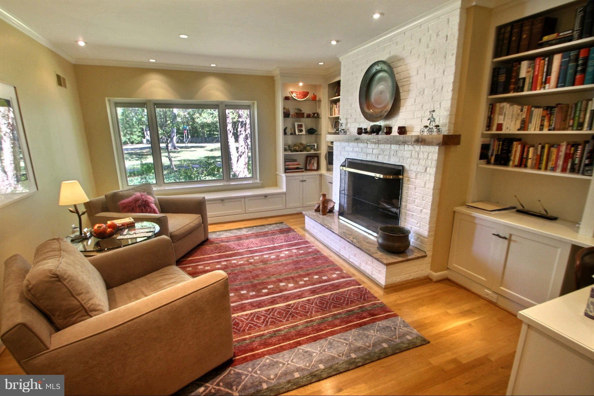 9410 Persimmon Tree Road Potomac, MD 20854 - Photo 16 of 30 Office