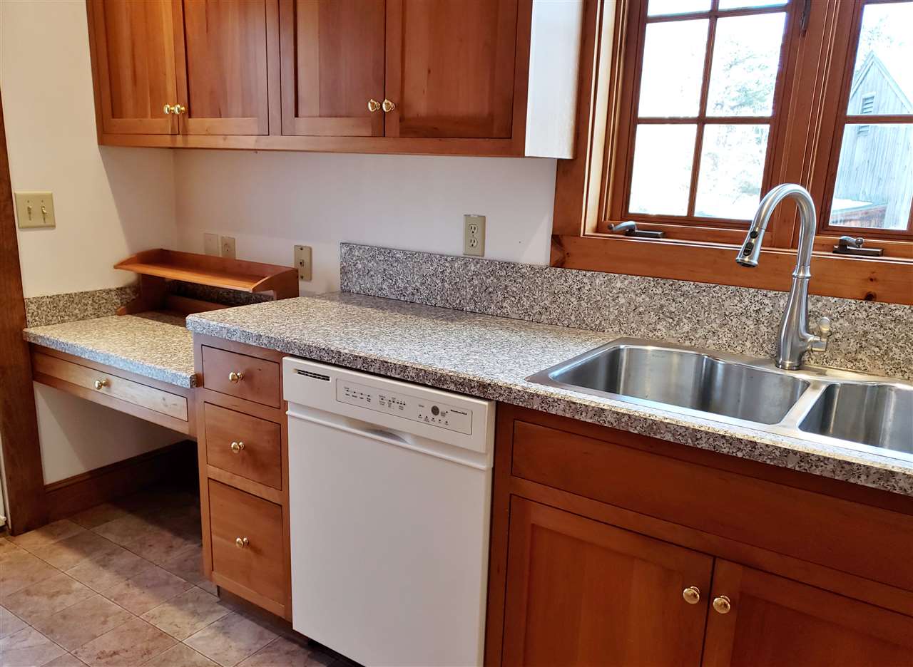 714 Center Road Lyndeborough, NH 03082 - Photo 5 of 34