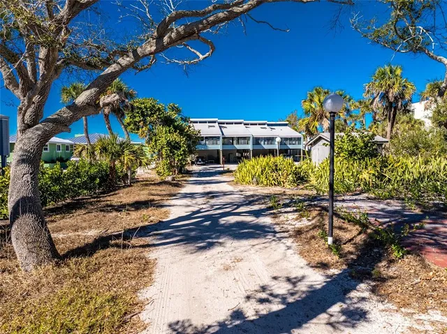 $949,900 | 5030 North Beach Road, Unit 3, Englewood, FL 34223