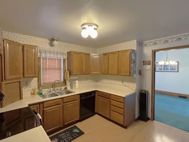 $170,000 | 111 South 5th Street, Montevideo, MN 56265