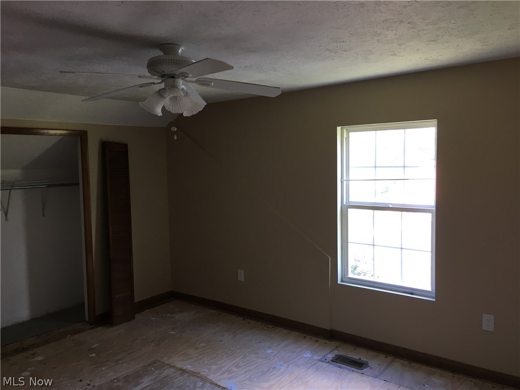 27005 Schady Road Olmsted Falls, OH 44138 - Photo 15 of 18