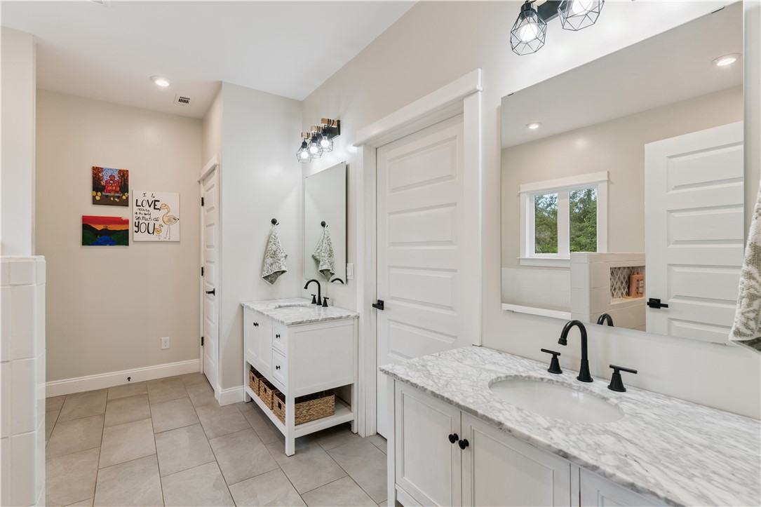 7079 Harrietts Bluff Road Woodbine, GA 31569 - Photo 31 of 62 Primary Bath