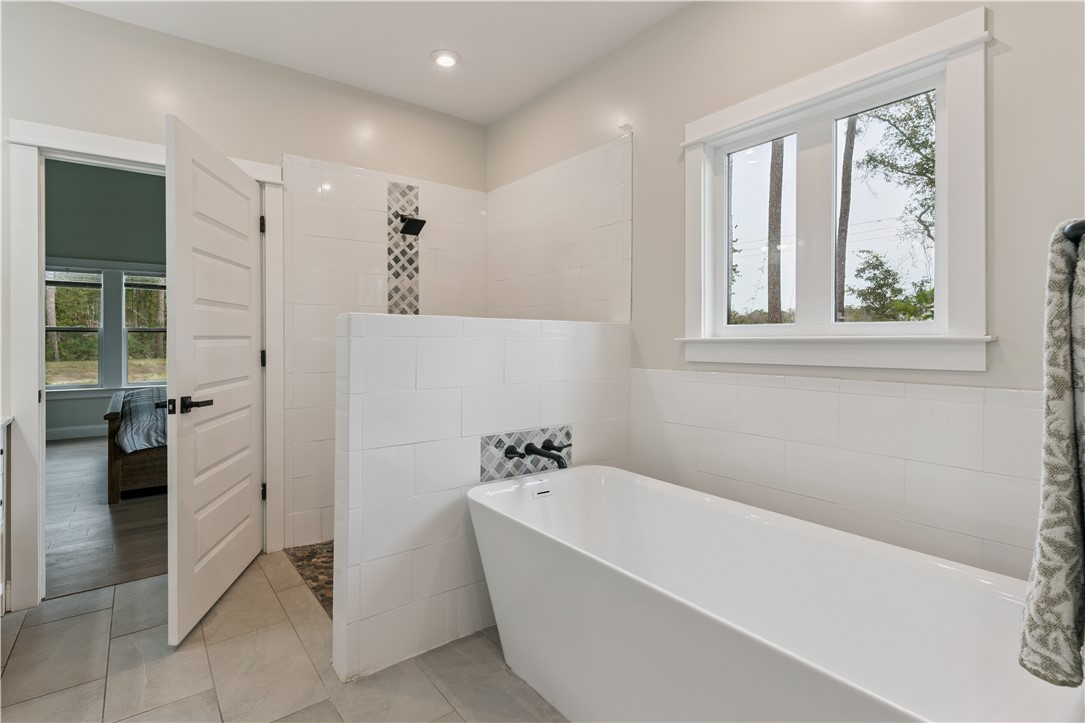 7079 Harrietts Bluff Road Woodbine, GA 31569 - Photo 36 of 62 Primary bath