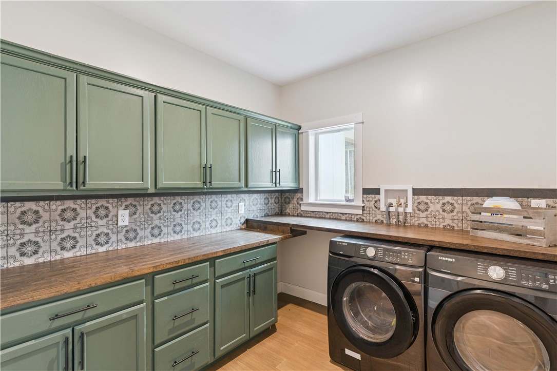 7079 Harrietts Bluff Road Woodbine, GA 31569 - Photo 38 of 62 Laundry Room