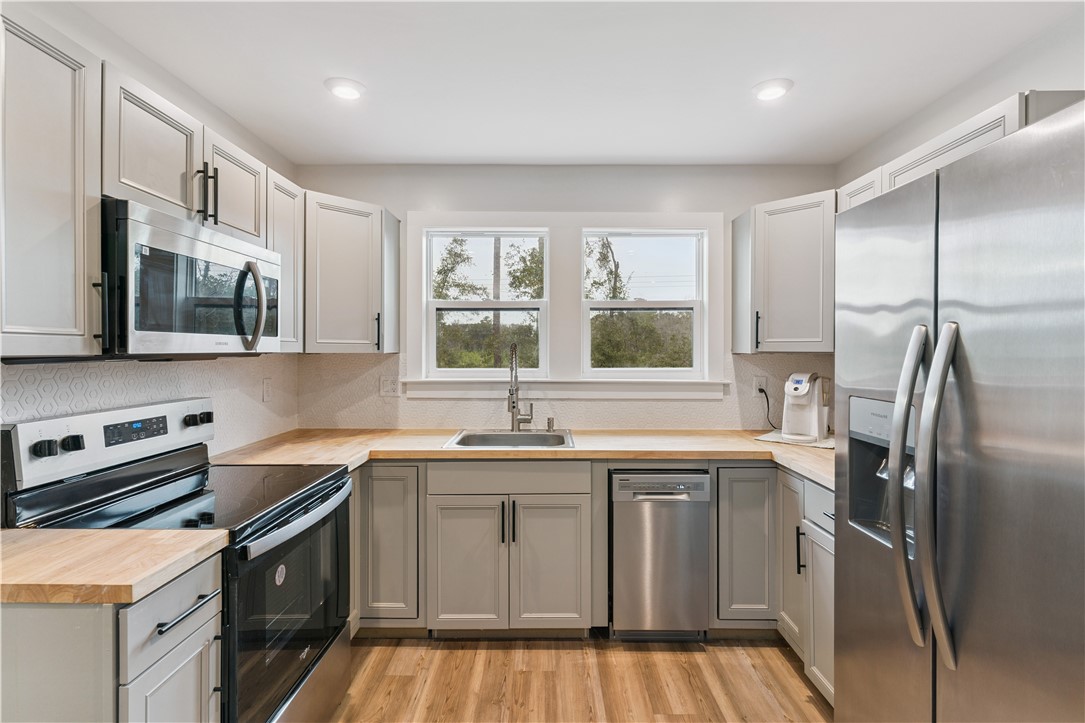 7079 Harrietts Bluff Road Woodbine, GA 31569 - Photo 43 of 62 bonus area kitchen