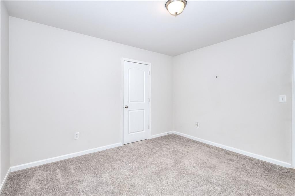 909 River Crossing Jefferson, GA 30549 - Photo 24 of 29