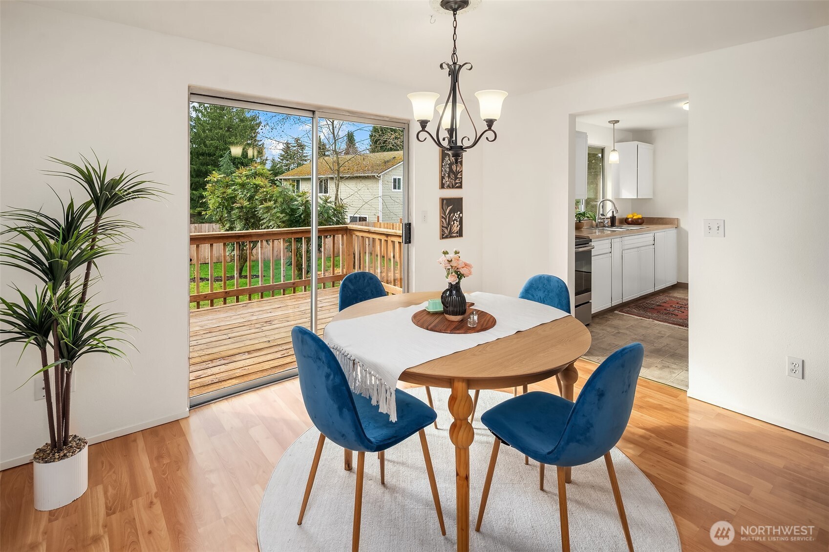 10743 Southwest Cowan Road Vashon, WA 98070 - Photo 9 of 29