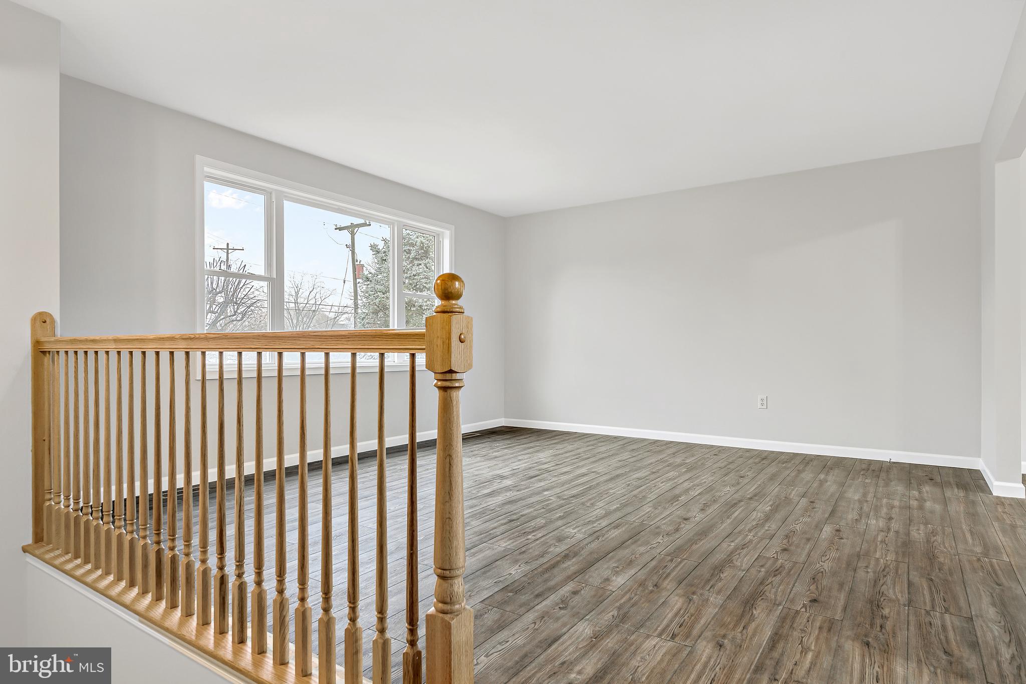 1705 Sapphire Road York, PA 17408 - Photo 5 of 33 Gallery Image 5