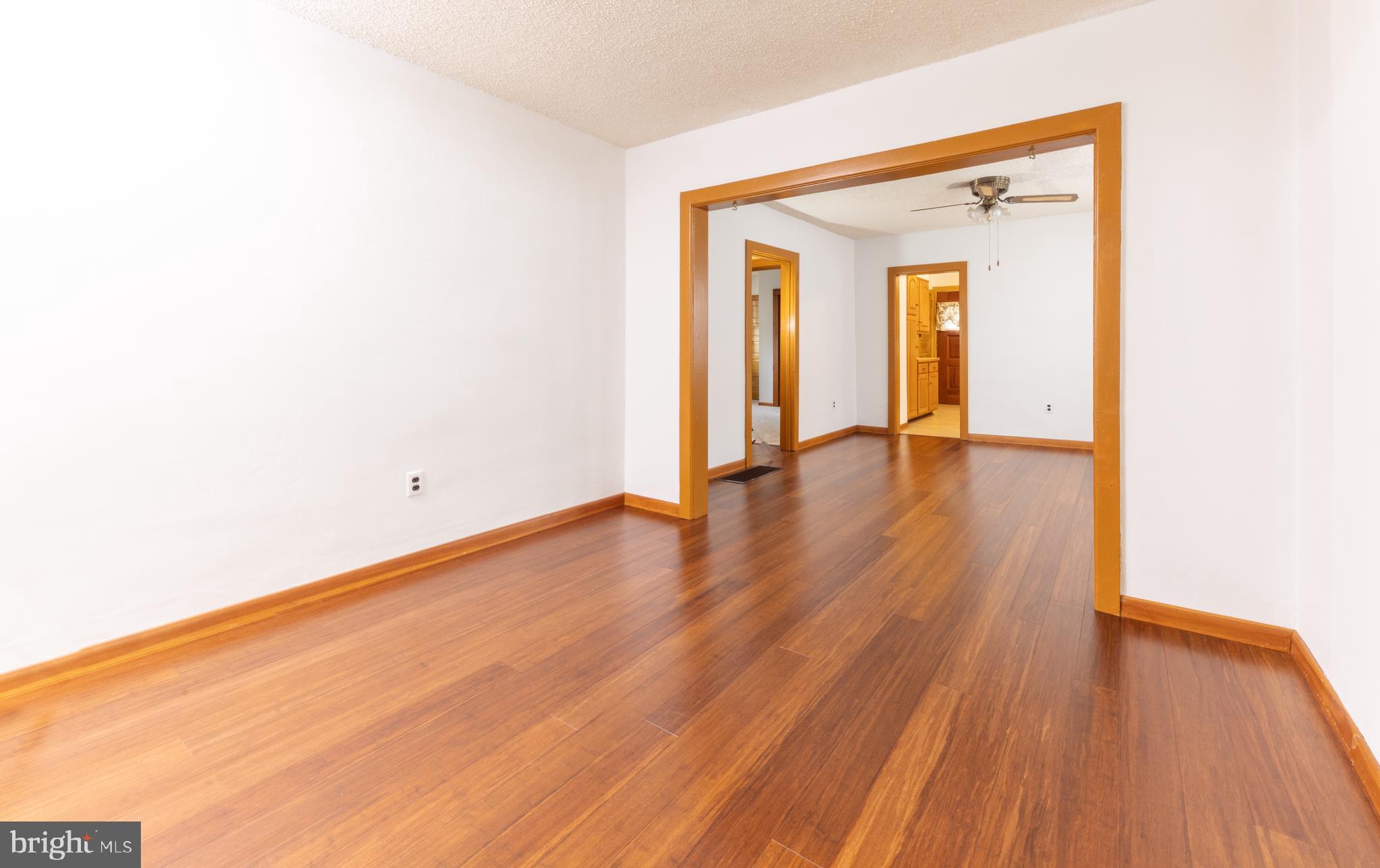 155 South Fellowship Road Maple Shade, NJ 08052 - Photo 2 of 17 Gallery Image 2