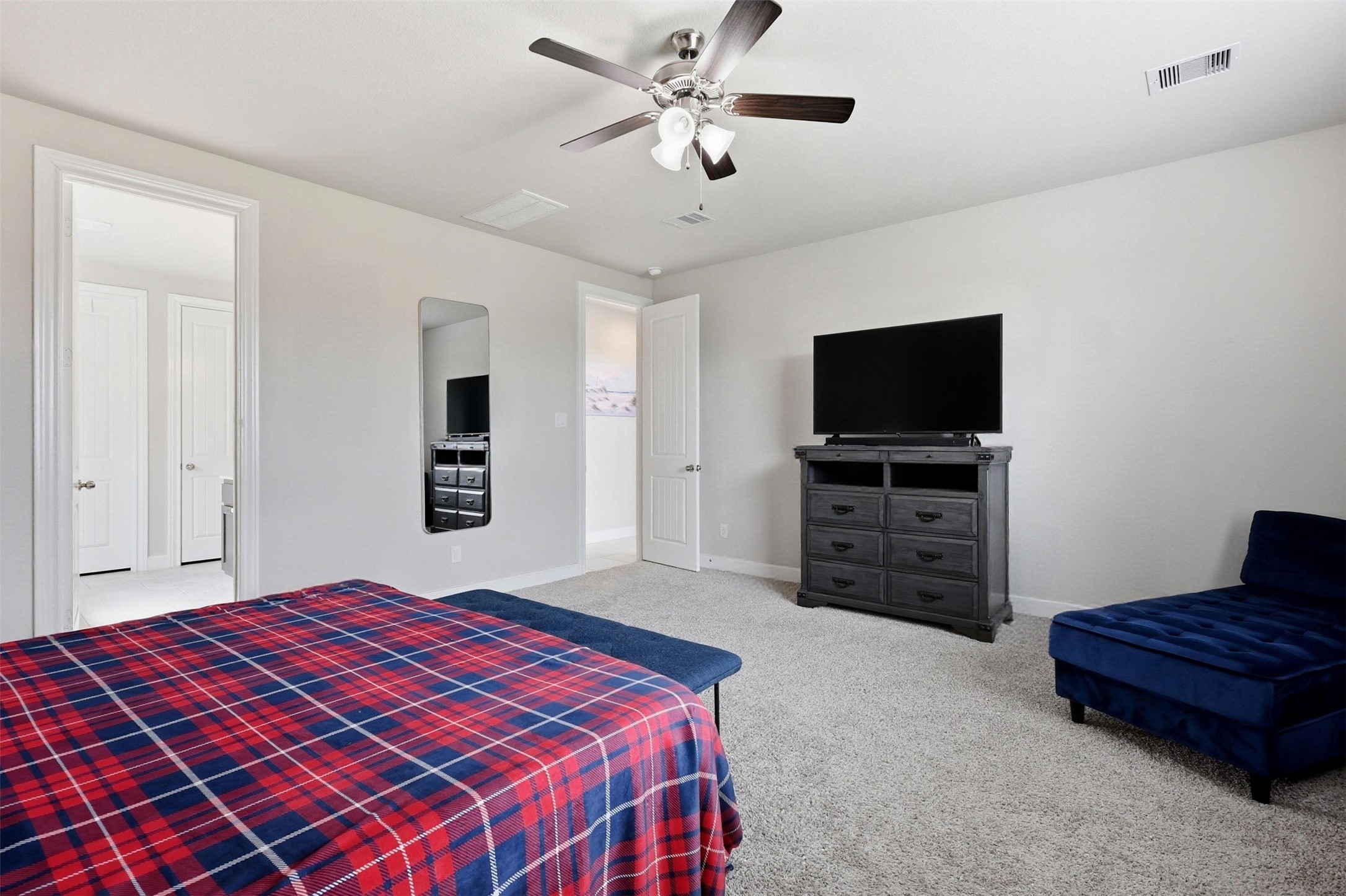 5803 Metaphor Way Rosenberg, TX 77469 - Photo 19 of 32 Primary Bedroom - 2nd Angle