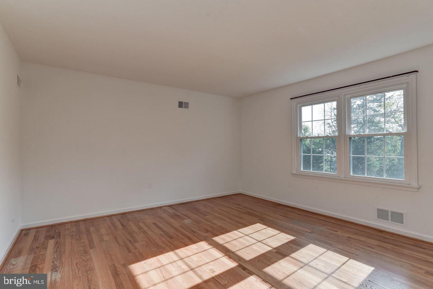 9601 Persimmon Tree Road Potomac, MD 20854 - Photo 16 of 25 Second bedroom