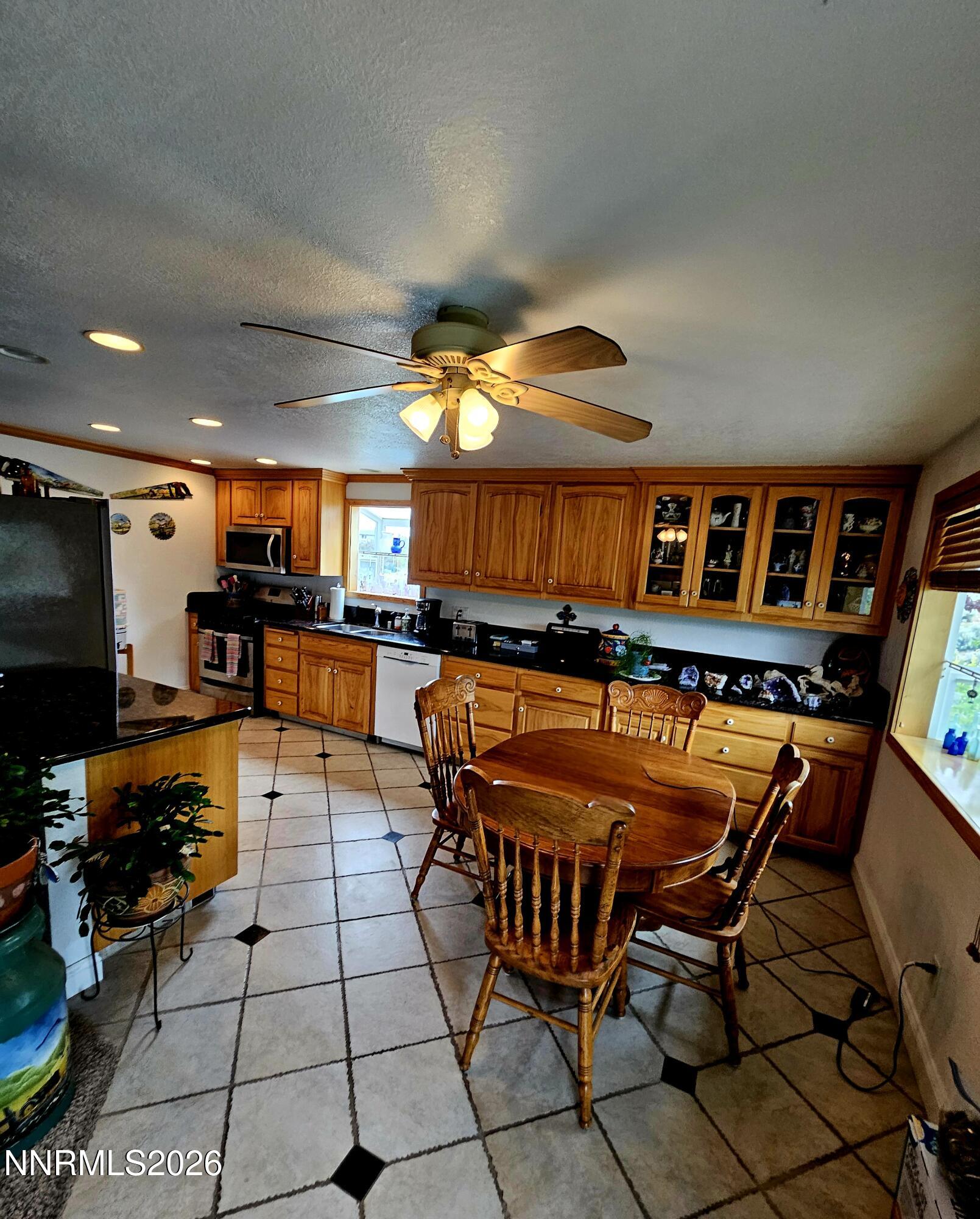 8230 Mohawk Lane Reno, NV 89506 - Photo 4 of 37 20260529_131715