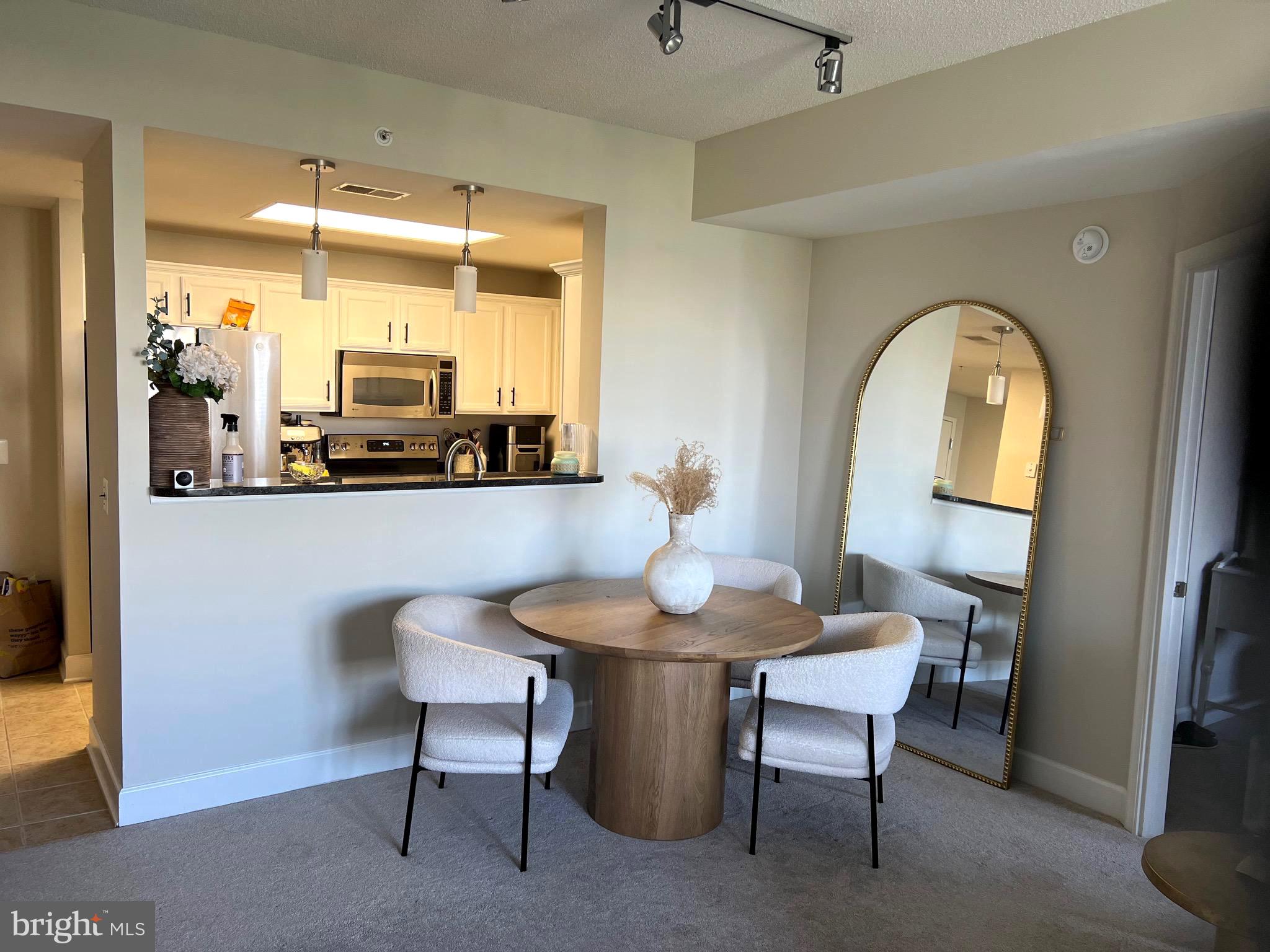 11800 Sunset Hills Road, Unit 1211 Reston, VA 20190 - Photo 25 of 37 DINING AREA