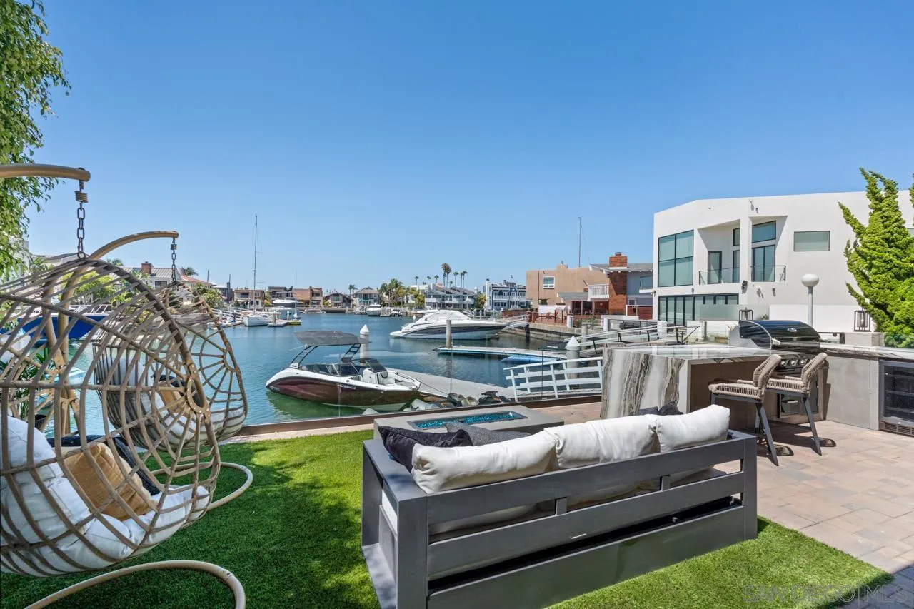 27 Green Turtle Road Coronado, CA 92118 - Photo 44 of 74