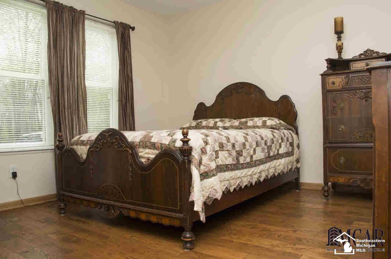 13814 Sumpter Road Carleton, MI 48117 - Photo 18 of 34
